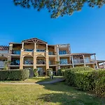 Apartment Le Village - Vj106 By Interhome Saint-Raphaël